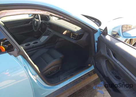 2025 Porsche Taycan 4 из США, поврежденный, VIN WP0AA2Y15SSA11600